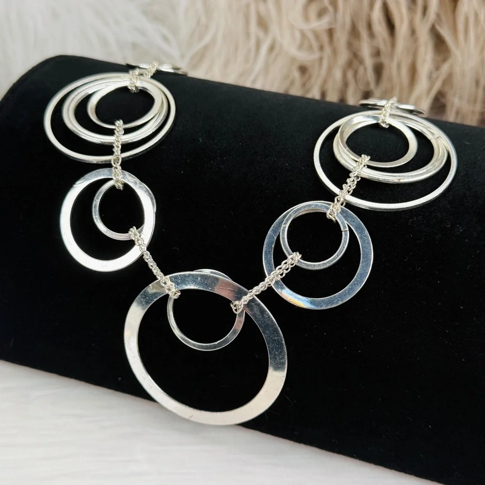 Vintage Silvertone costume lightweight statement necklace